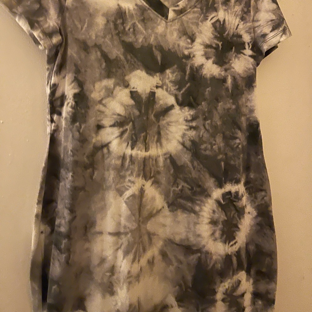 ♥️Sleepwear dress or casual wear. Excellent Condition😍Only used it 1-2 times❤️